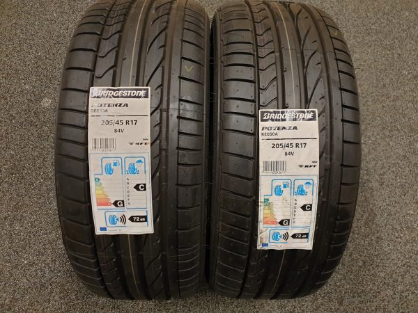 2x Bridgestone 205/45R17 84V RE050A * Runflat Zomerbanden Dot 2013, marge factuur.