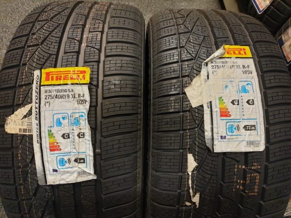 2x Pirelli 275/40R19 105V Winter Sottozero 3 * Runflat Winterbanden Dot 2013, marge factuur.