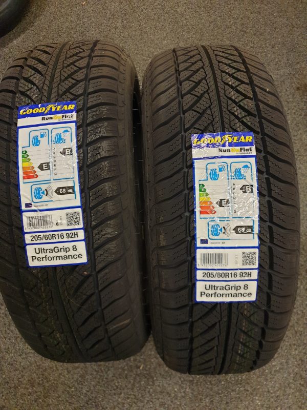 2x Goodyear 205/60R16 92H UG Performance* Runflat Winterbanden Dot 2016, marge factuur.