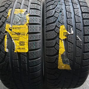 2x Pirelli 225/50R17 98V W240 Sottozero-2 Winterbanden Dot 2010, marge factuur.