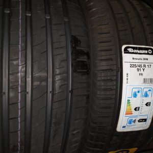 2x Barum 225/45R17 91Y Bravuris-3 Zomerbanden Dot 2014, marge factuur.