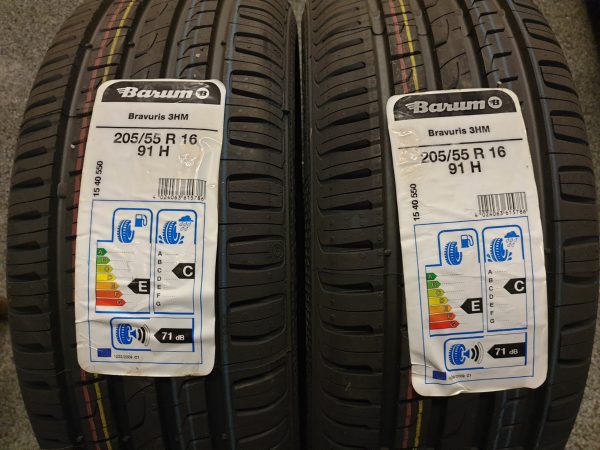 2x Barum 205/55R16 91H Bravuris-3 Zomerbanden Dot 2017, marge factuur.