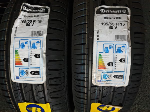 2x Barum 195/55R15 85V Bravuris-3 Zomerbanden Dot 2014, marge factuur.