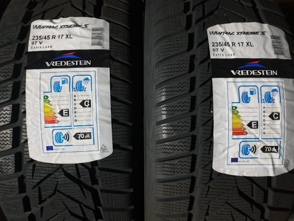 2x Vredestein 235/45R17 97V Wintrac Xtreme S XL Winterbanden Dot 2017, marge factuur.