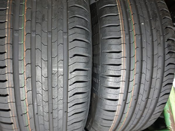 2x Continental 225/50R17 98V Premium Contact-5 XL Zomerbanden Dot 2015, marge factuur.