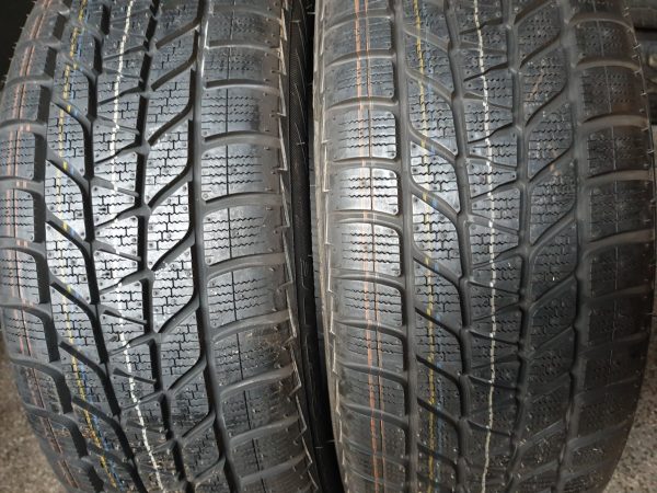 2x Bridgestone 205/55R17 91H LM25* Runflat Winterbanden Dot 2011, marge factuur.