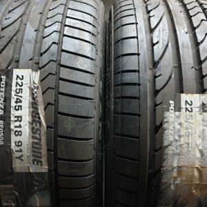 2x Bridgestone 225/45R18 91Y Potenza RE050A Zomerbanden Dot 2008, marge factuur.